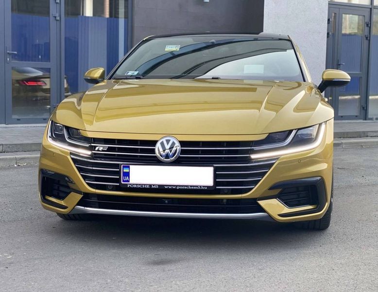 Передній бампер на Volkswagen Arteon 2017-2020 стиль R-Line 428723 фото