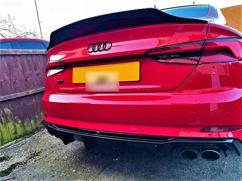 Спойлер на машину Audi A5 2016-2020 V3 черный глянец 431452 фото