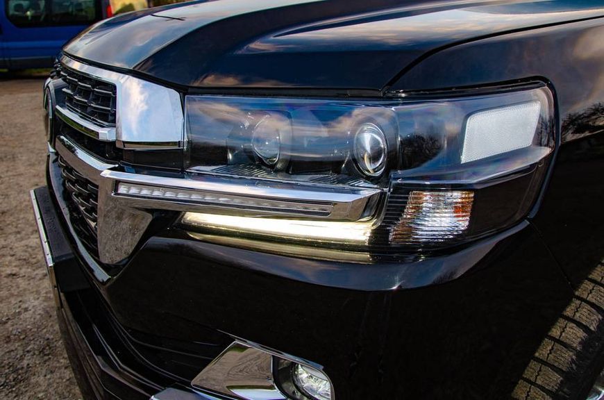 Альтернативна оптика передня на Toyota Land Cruiser 200 2016- Executive 236344 фото