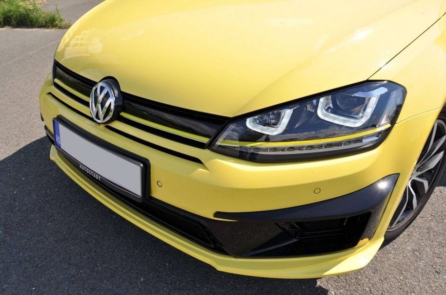 Передній бампер на Volkswagen Golf VII 2012-2017 стиль R400 428719 фото