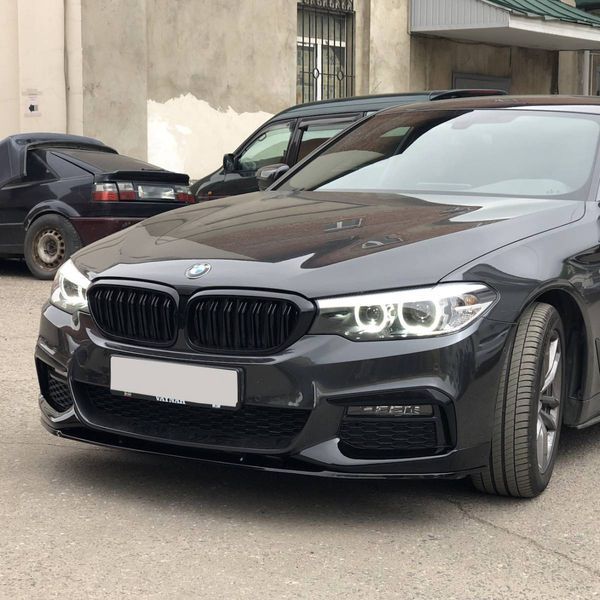 Сплітер переднього бампера на BMW 5 G30 2017-2020 бампер M-Paket 425956 фото