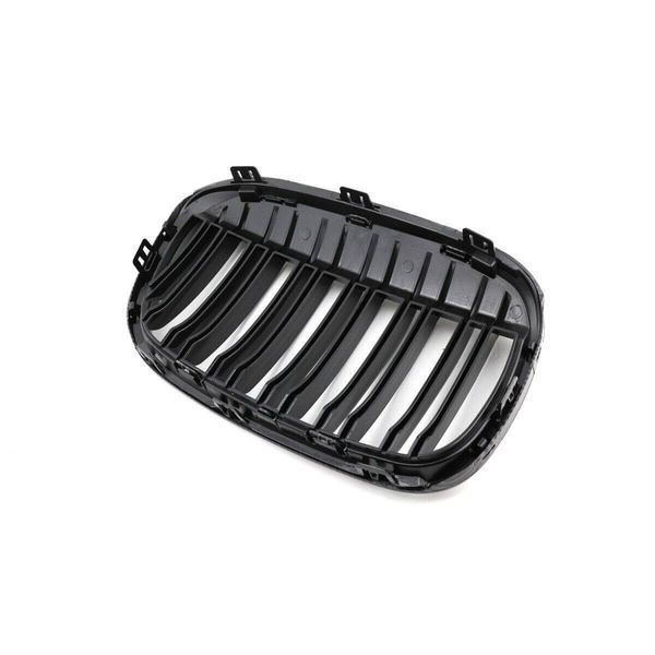 Решетка радиатора на BMW X1 F48 2015-2019 аквапринт под карбон 355211 фото Решетка радиатора на BMW X1 F48 2015-2019 аквапринт под карбон 355211 фото