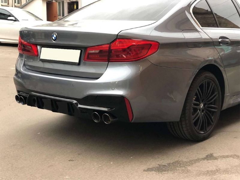 Задний бампер (стиль M5 F90) на BMW 5 G30, G31 2017-2020 428552 фото Задний бампер (стиль M5 F90) на BMW 5 G30, G31 2017-2020 428552 фото