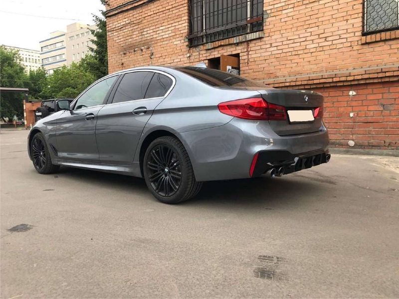 Задний бампер (стиль M5 F90) на BMW 5 G30, G31 2017-2020 428552 фото Задний бампер (стиль M5 F90) на BMW 5 G30, G31 2017-2020 428552 фото