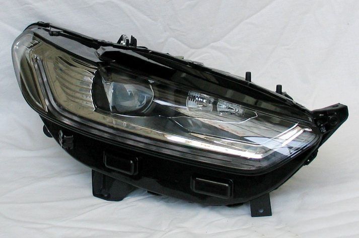 Передние фары на Ford Mondeo, Fusion 2012-2017 HID Headlight 430432 фото