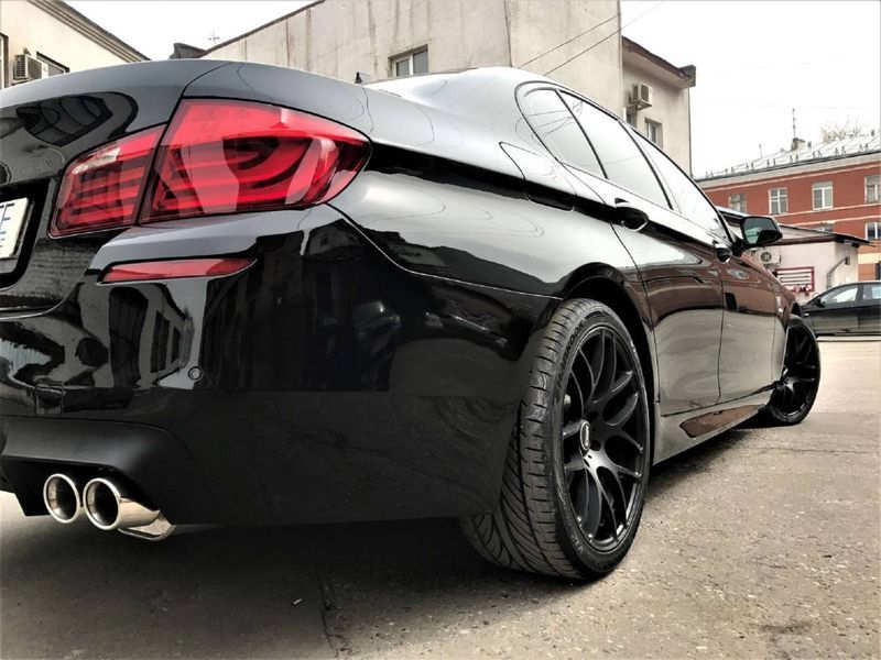 Накладки на пороги (стиль M) на BMW 5 F10, F11 2010-2017 428637 фото Накладки на пороги (стиль M) на BMW 5 F10, F11 2010-2017 428637 фото