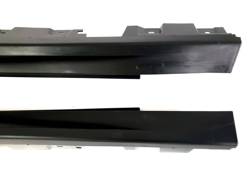 Накладки на пороги (стиль M) на BMW 5 F10, F11 2010-2017 428637 фото Накладки на пороги (стиль M) на BMW 5 F10, F11 2010-2017 428637 фото