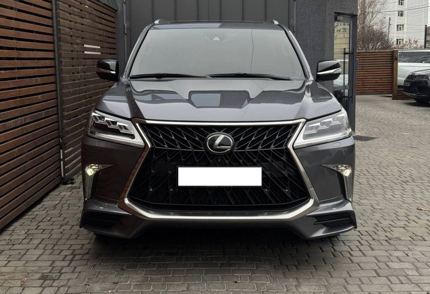 Передний бампер на Lexus LX 2015-2022 в стиле TRD 430263 фото