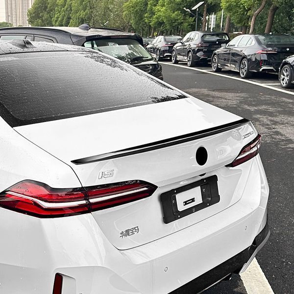 Спойлер на BMW 5 G60 2023- M5 стиль чорний глянець 522609 фото