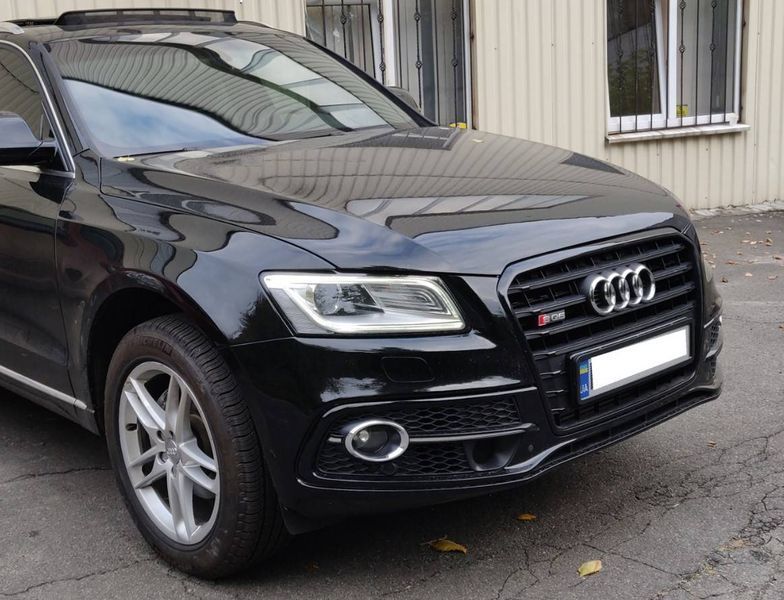 Решетка радиатора на Audi Q5 2012-2016 в стиле SQ5 Black 240989 фото