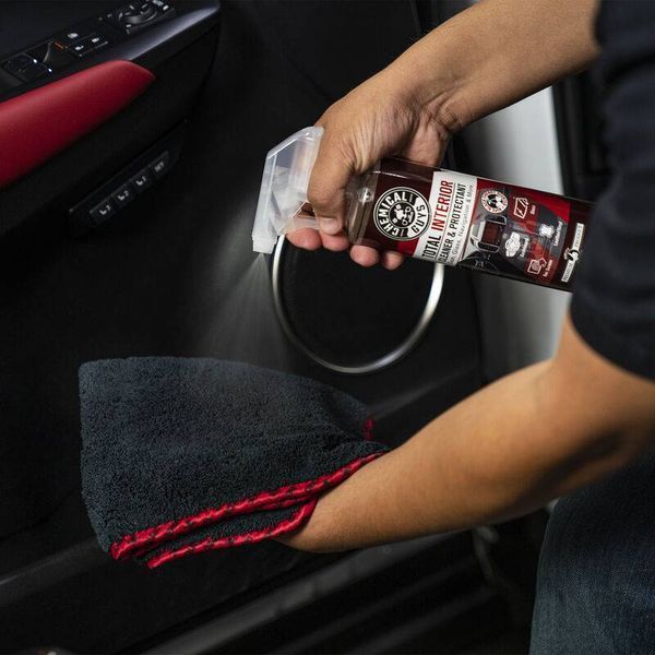 Очиститель для ухода зи интерьером авто Chemical Guys Total Interior Cleaner And Protectant Black Cherry 473мл 409704 фото Очиститель для ухода зи интерьером авто Chemical Guys Total Interior Cleaner And Protectant Black Cherry 473мл 409704 фото