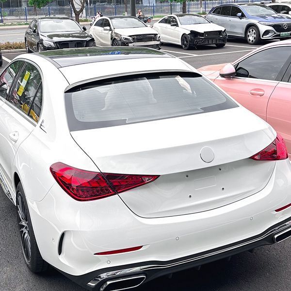 Спойлер бленда заднього вікна на Mercedes-Benz C-class W206 2021- чорний глянець 522608 фото
