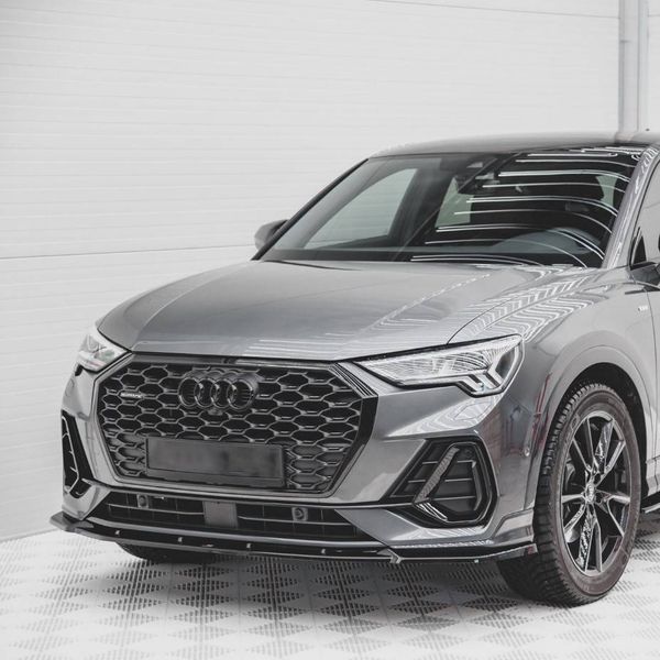 Автологотип емблема чорні кільця Audi Q3 2019- Black Edition в решітку радіатора 4K5853601 169860 фото