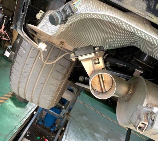 Насадки на выхлоп для BMW X3 G01, X4 G02 2018-2022 карбон M стиль 418932 фото
