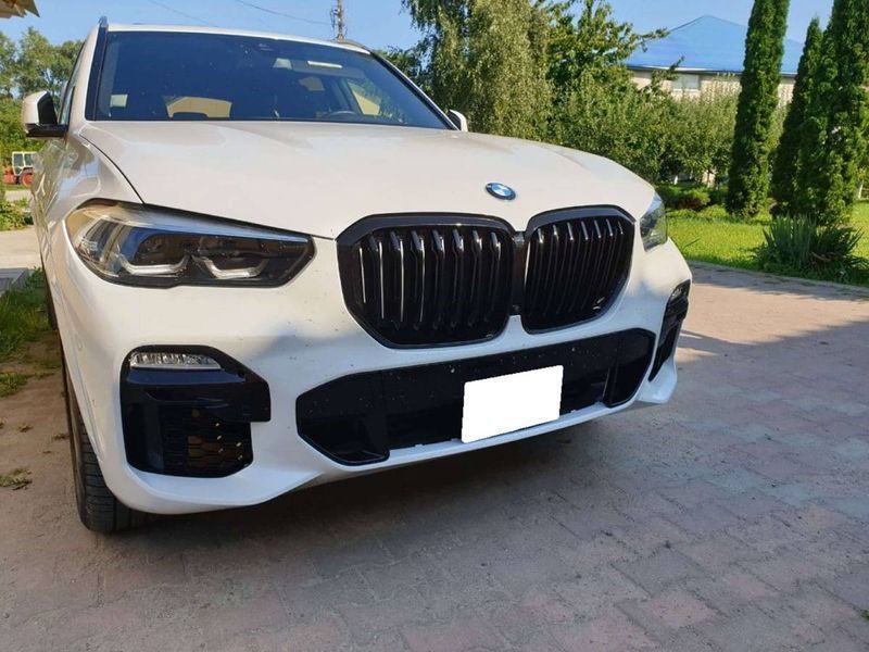 Решітка радіатора на BMW X5 G05 2018-2022 Black V1 428991 фото Решітка радіатора на BMW X5 G05 2018-2022 Black V1 428991 фото