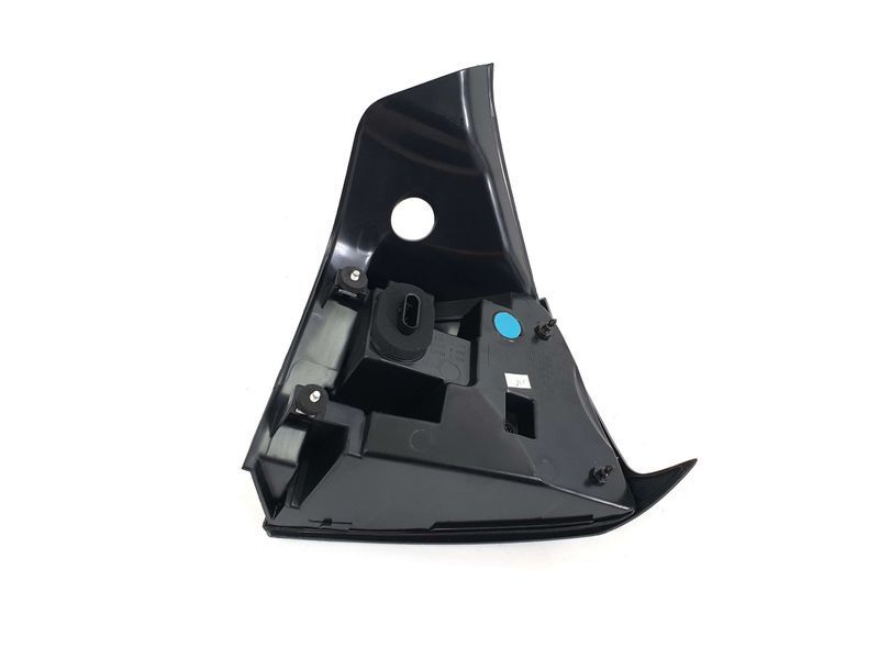 Задние фонари на Tesla Model 3 2017-2022 429538 фото