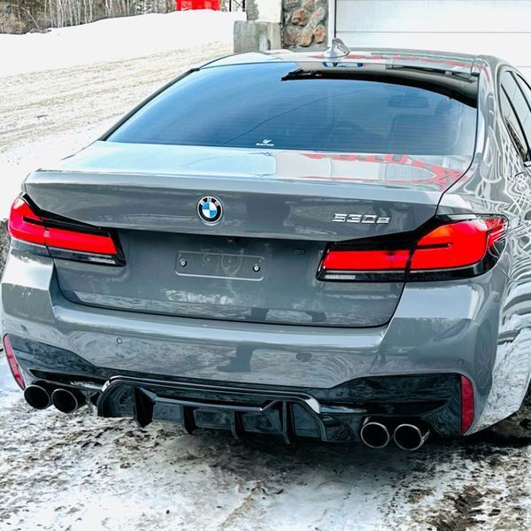 Диффузор заднего бампера на BMW 5 G30 2017-2020 стиль M5 Competition Черный глянец 428480 фото