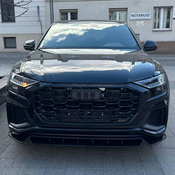 Решетка радиатора на Audi Q8 2018-2023 в стиле RSQ8 2023 Black 430072 фото