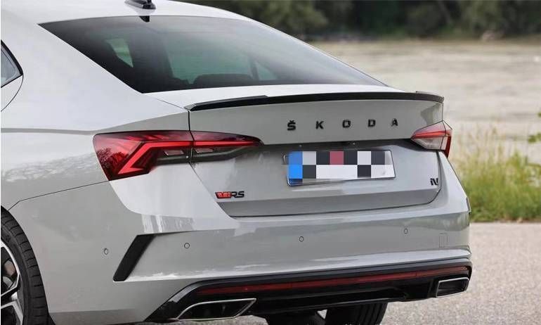 Спойлер на Skoda Octavia A8 2019- чорний глянець 392863 фото