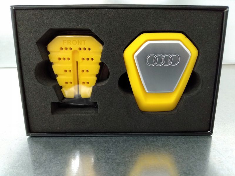 Ароматизатор повітря в салон Audi Singleframe Lemon 80A087009b 364775 фото