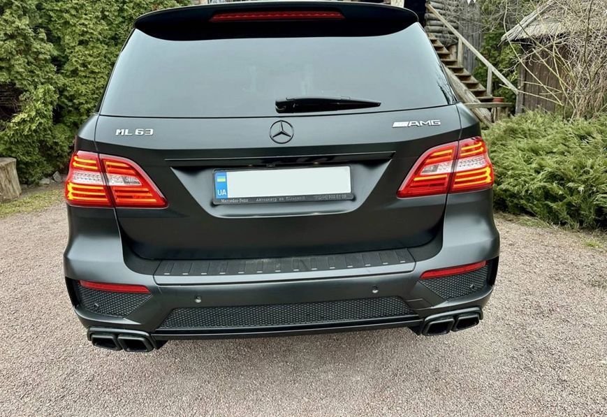 Комплект обвеса передний и задний бампер на Mercedes ML-class W166 2011-2015 в стиле ML63 AMG 428585 фото