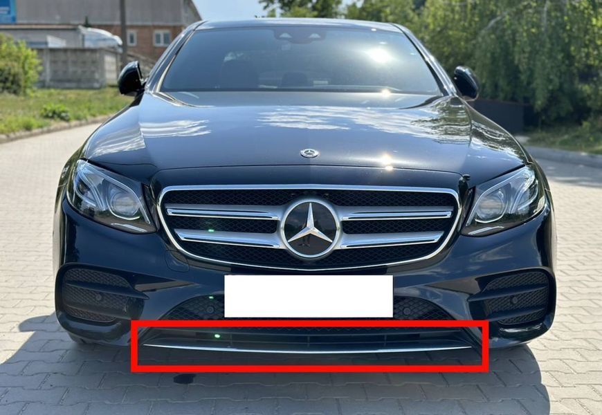 Накладка на передній бампер Mercedes E-class W213 2016-2020 хром 428312 фото