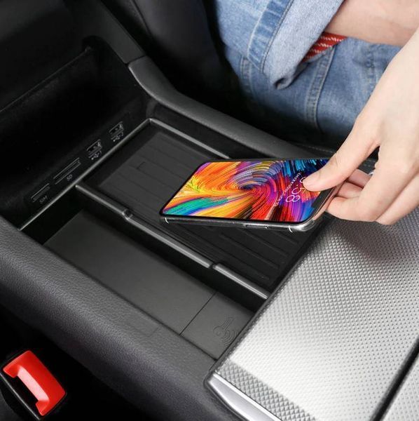 Беспроводная зарядка QI для Audi A6, A7 2018- 407855 фото