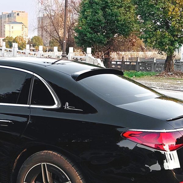 Спойлер бленда заднего окна на Mercedes-Benz E-Class W214 2023- черный глянец 522607 фото