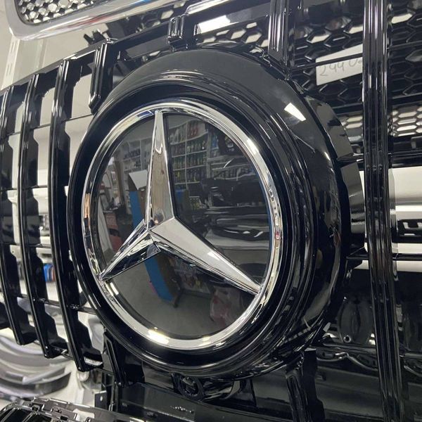 Емблема в решітку радіатора Mercedes W447 2019-2021 A0008800300 Хром 522682 фото