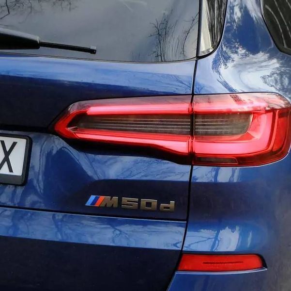 Эмблема надпись M50D оригинал BMW 51148092662 423655 фото Эмблема надпись M50D оригинал BMW 51148092662 423655 фото