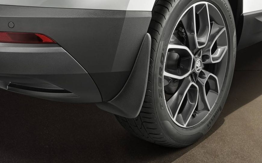 Брызговики на Skoda Karoq 2017- задние VAG 57A075101 37852 фото Брызговики на Skoda Karoq 2017- задние VAG 57A075101 37852 фото