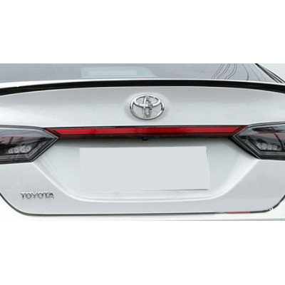Вставки катафоти для Toyota Camry XV70 2018- на кришку багажника тюнінг JunYan