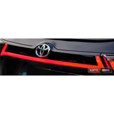 Альтернативная оптика задняя на Toyota Highlander 2014- вставка, красная тюнинг JunYan