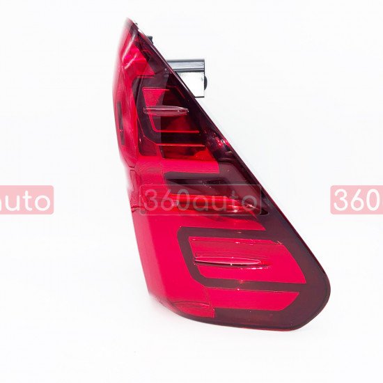 Ліхтар задній на Toyota Hilux 2015- правий Depo 212-19AMR-LD-UE