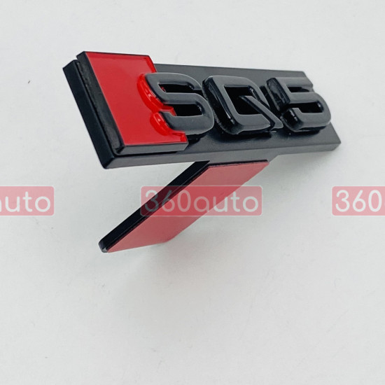 Автологотип шильдик емблема напис Audi SQ5 в решітку радіатора чорна на платформі