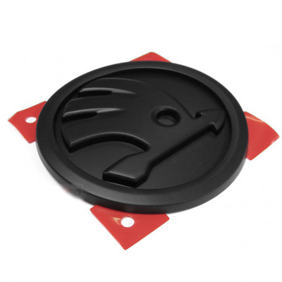 Автологотип шильдик эмблема Skoda черная матовая 5JD853621A 90мм Emblems 153750