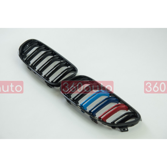 Решетка радиатора на BMW 3 E92, E93 2010-2013 черный глянец М стиль BMW-E92103