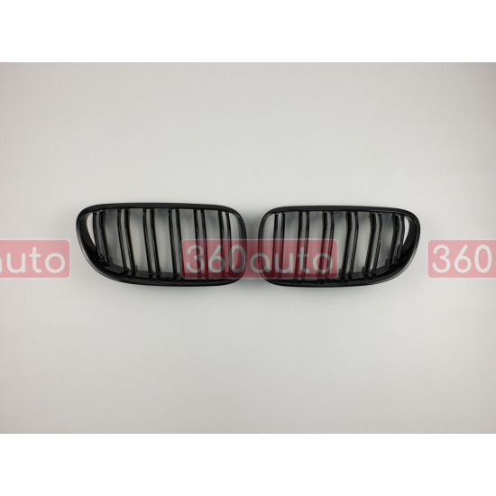 Решетка радиатора на BMW 3 E92, E93 2010-2013 черный глянец BMW-E92101