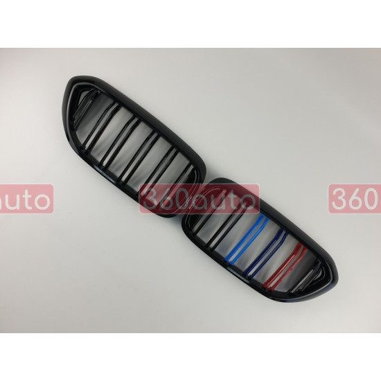 Решетка радиатора на BMW 5 G30, G31 2017- черный глянец М стиль BMW-G301723