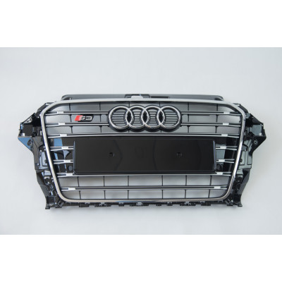 Решетка радиатора на Audi A3 2013-2015 черная с хромом стиль S-Line A3-S141