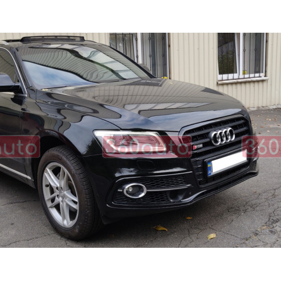 Решітка радіатора на Audi Q5 2012-2016 чорна стиль S-Line Q5-S133