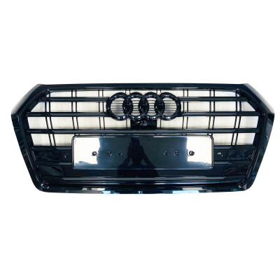 Решітка радіатора на Audi Q5 2016-2020 стиль SQ5 Black