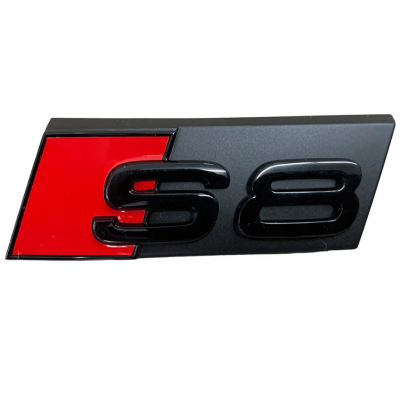 Автологотип шильдик емблема напис Audi S8 в решітку радіатора чорна