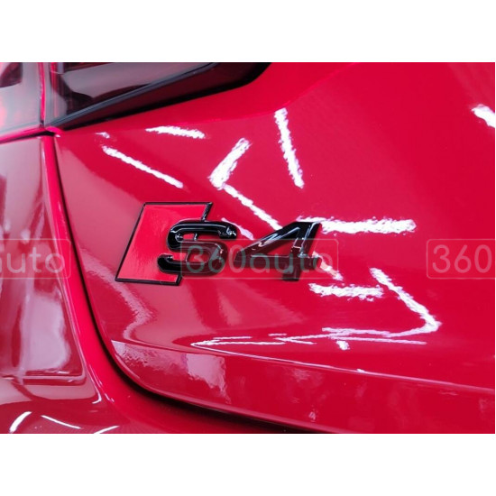Автологотип шильдик емблема напис Audi S4 red black глянець