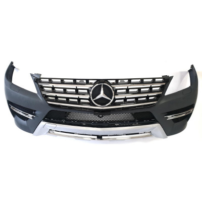 Передний бампер на Mercedes M-class W166 2011-2015 AMG