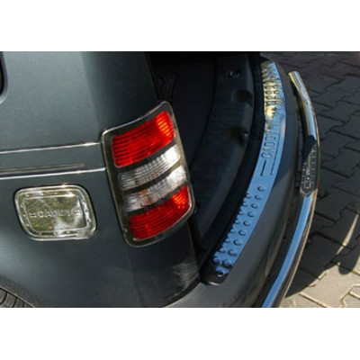 Volkswagen Caddy 2004-2010 гг. Накладка на задний бампер прямая (Omsa, нерж) Матовая
