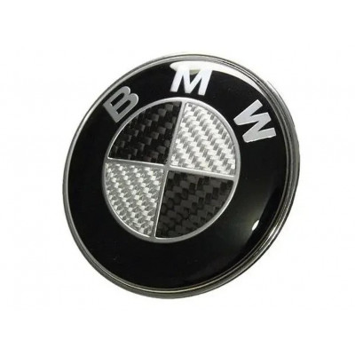 Автологотип шильдик эмблема BMW черно-белый карбон 74 мм
