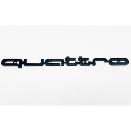 Автологотип шильдик эмблема Quattro на решітку радіатора в стилі RS Black для Audi