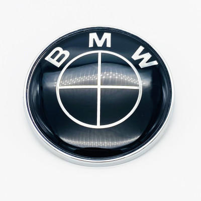 Емблема на кришку багажника BMW чорна 74мм