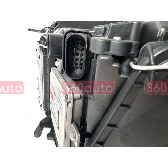 Передние фары на Audi Q5 2008-2012 Bi-Xenon апгрейд в LCI